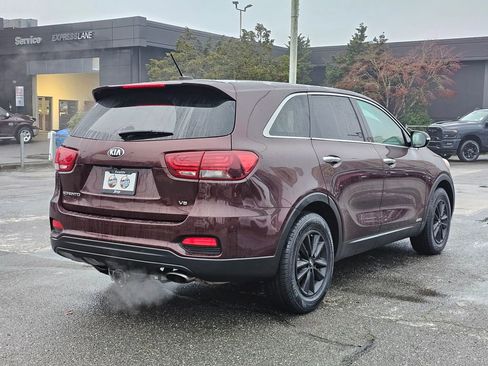 Used 2019 Kia Sorento AWD V6 image 7