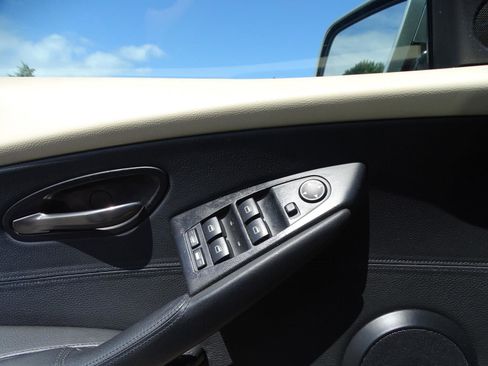 Used 2007 BMW 650i Convertible RWD image 17