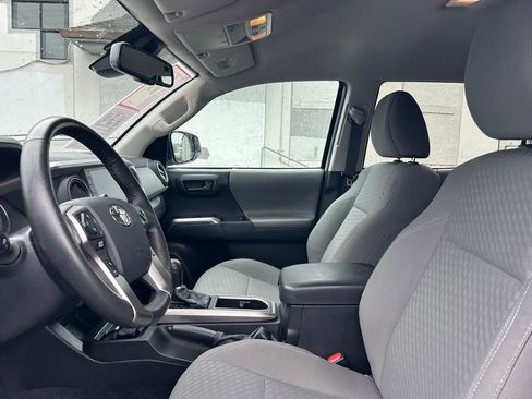 Certified 2022 Toyota Tacoma SR5 image 39