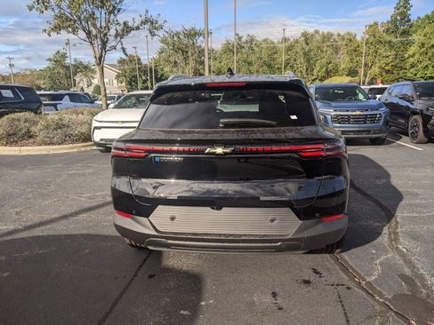 New 2026 Chevrolet Equinox EV LT image 7