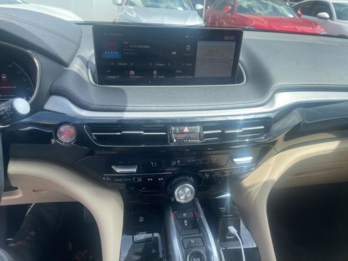 Used 2023 Acura MDX FWD w/ Technology Package image 2