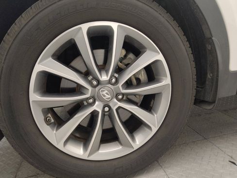 Used 2018 Hyundai Santa Fe SE w/ Cargo Package FWD image 31