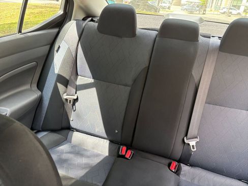 Used 2025 Nissan Versa SV image 36