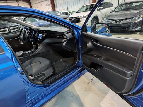 Used 2020 Toyota Camry LE FWD image 24