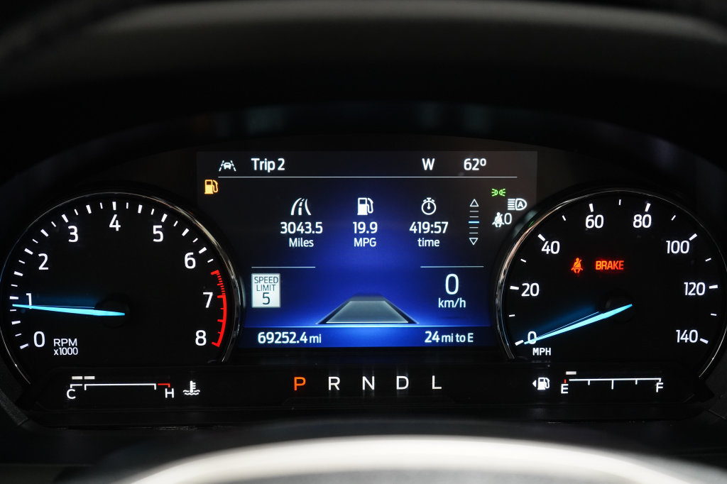 Used 2022 Ford Explorer Limited w/ Equipment Group 301A RWD image 18