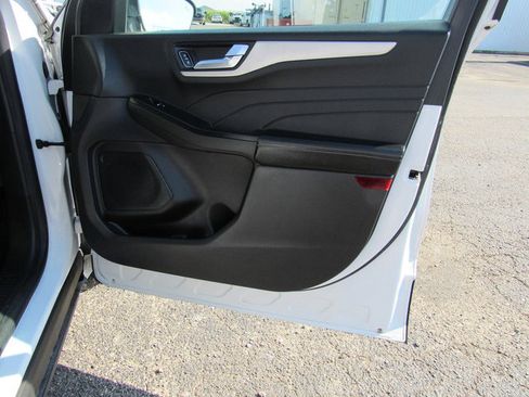 Used 2021 Ford Escape SE FWD image 12