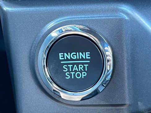 Used 2025 Ford F150 XLT w/ Equipment Group 302A MID image 32