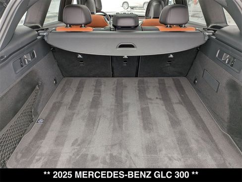 Certified 2025 Mercedes-Benz GLC 300 4MATIC image 28