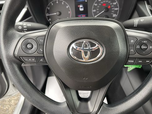 Certified 2025 Toyota Corolla LE FWD image 17