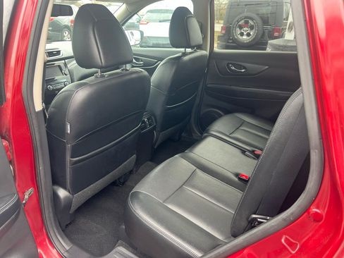 Used 2016 Nissan Rogue SL image 14