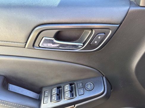 Used 2018 Chevrolet Tahoe LT image 21