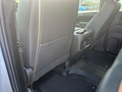 Used 2024 GMC Sierra 1500 AT4 w/ Technology Package image 23