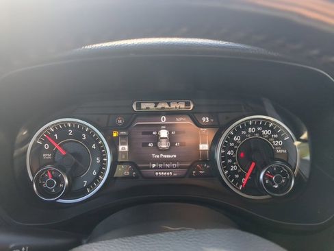 Used 2021 RAM 1500 Laramie w/ Sport Appearance Package image 11