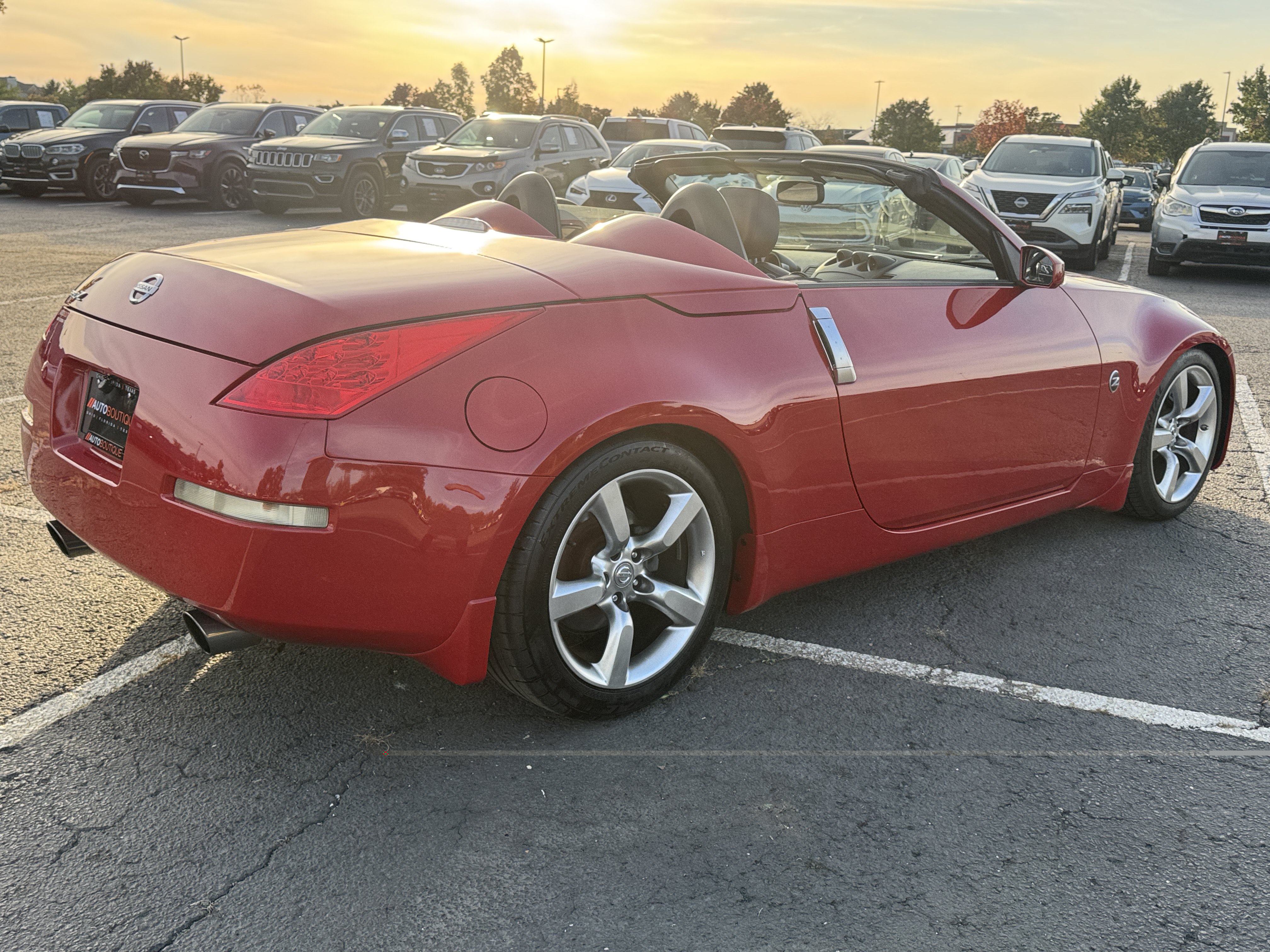 Used 2006 Nissan 350Z Touring RWD image 10