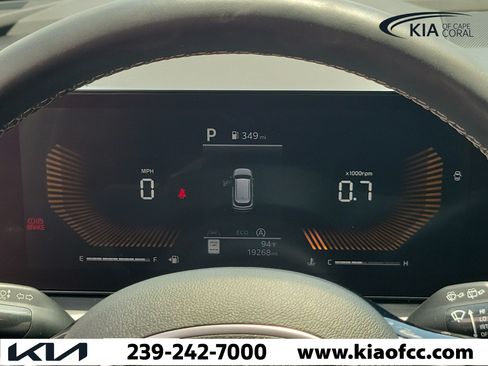 Certified 2024 Kia Sorento S FWD image 26