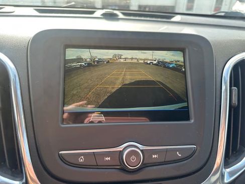 Used 2019 Chevrolet Equinox LT w/ Driver Convenience Package image 27