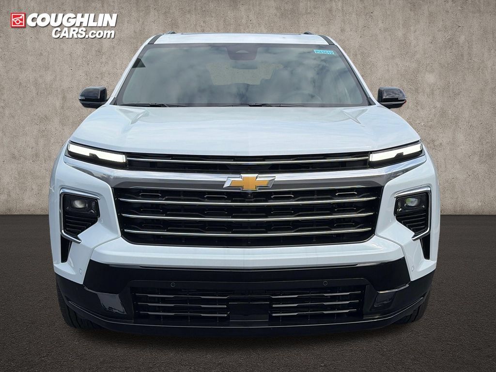 New 2026 Chevrolet Traverse High Country w/ LPO, Floor Liner Package AWD/4WD image 2