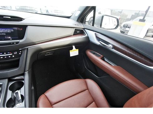 New 2026 Cadillac XT5 Premium Luxury w/ Driver Assist Package image 10