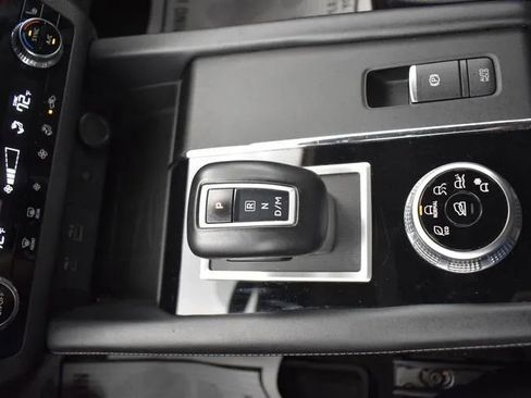 Used 2024 Mitsubishi Outlander FWD image 34