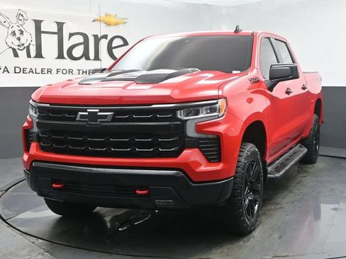 Used 2024 Chevrolet Silverado 1500 LT Trail Boss w/ Convenience Package II AWD/4WD image 7