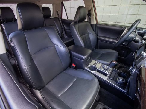 Used 2016 Toyota 4Runner Limited AWD/4WD image 21
