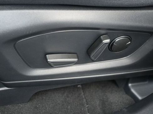 New 2025 Ford Explorer Active image 14