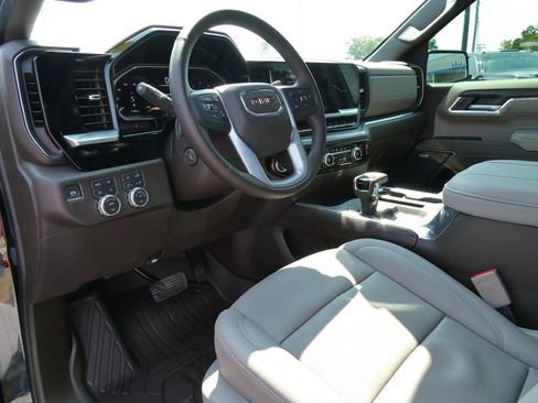 Certified 2026 GMC Sierra 1500 SLT w/ SLT Premium Plus Package AWD/4WD image 24