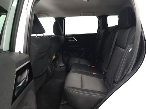 Used 2022 Mitsubishi Outlander ES AWD/4WD image 5