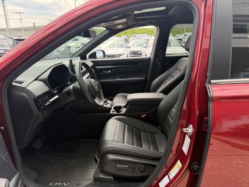Used 2024 Honda CR-V Sport Touring image 29
