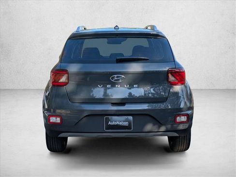 New 2026 Hyundai Venue SEL FWD image 8