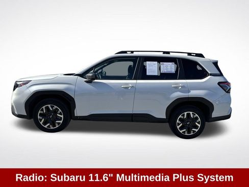 Used 2025 Subaru Forester Premium AWD/4WD image 3
