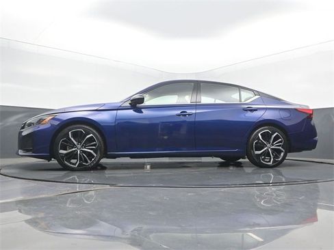 Used 2023 Nissan Altima 2.5 SR image 47