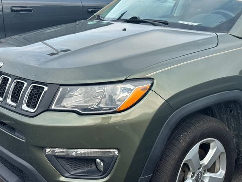 Used 2021 Jeep Compass Latitude w/ Convenience Group AWD/4WD image 10