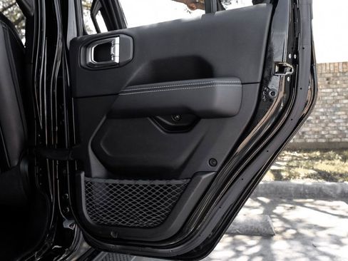 Used 2022 Jeep Wrangler Unlimited Sahara w/ Cold Weather Group image 57