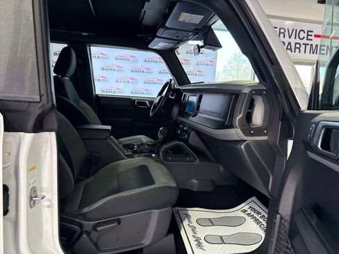 Used 2022 Ford Bronco Big Bend w/ Sasquatch Package image 55
