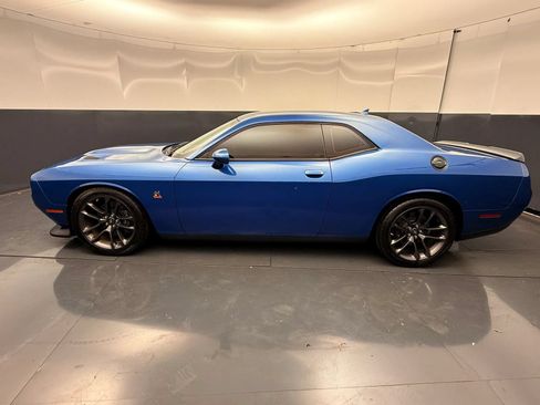 Used 2021 Dodge Challenger R/T Scat Pack RWD image 4