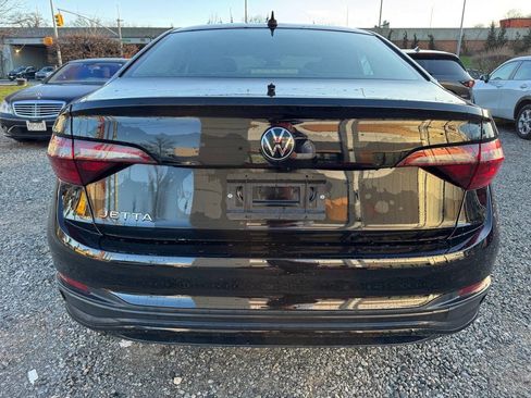 Used 2024 Volkswagen Jetta S image 6