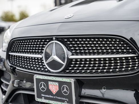 Used 2023 Mercedes-Benz E 350 4MATIC Sedan image 12