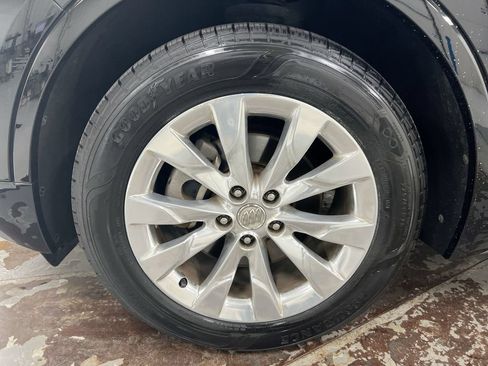 Used 2017 Buick Envision Essence FWD image 27