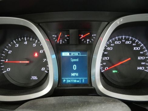 Used 2016 Chevrolet Equinox LTZ w/ Enhanced Convenience Package FWD image 15