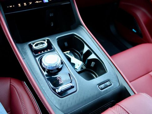 Used 2024 Jeep Wagoneer Launch Edition image 21