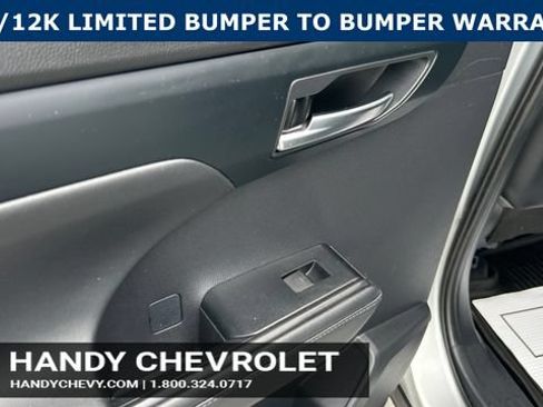 Used 2021 Toyota Highlander XLE AWD/4WD image 31