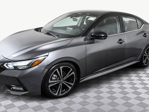 Used 2020 Nissan Sentra SR image 4
