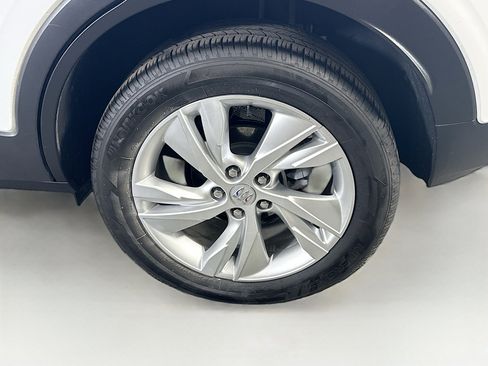 Used 2025 Buick Encore GX Preferred image 11