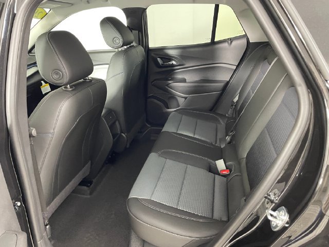 Certified 2026 Chevrolet Trax LT w/ Driver Confidence Package FWD image 17