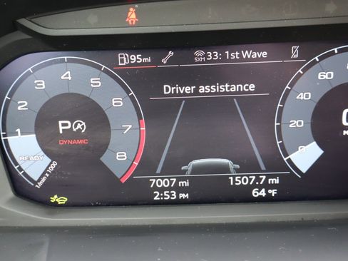 Used 2025 Audi Q3 2.0T Premium w/ Convenience Package image 15