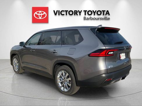 New 2026 Toyota Grand Highlander AWD image 3