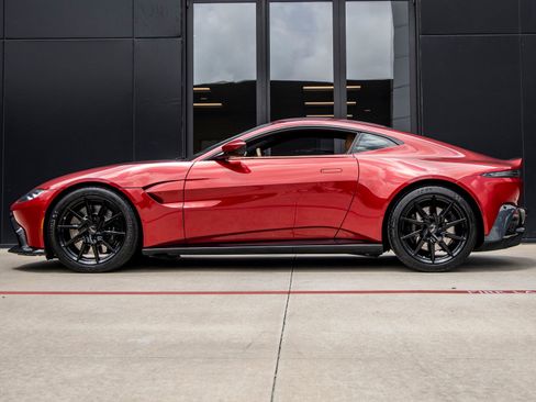 Used 2020 Aston Martin V8 Vantage Coupe RWD image 12