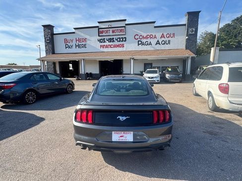 Used 2018 Ford Mustang Coupe w/ Equipment Group 101A RWD image 6