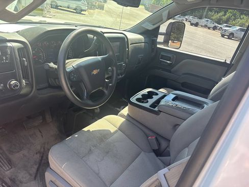 Used 2016 Chevrolet Silverado 2500 W/T AWD/4WD image 15